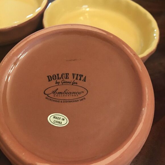 Dolce Vita By Giana Ambiance Collection Yellow & Red Clay Scalloped Desert Bowls - Picture 3 of 3